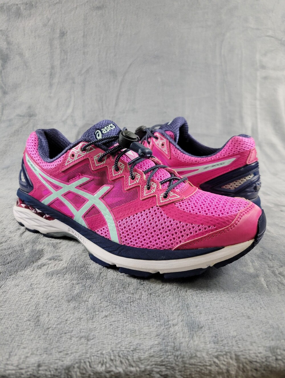 ASICS GT-2000 4 Pink Blue Running Shoes Womens Size 8